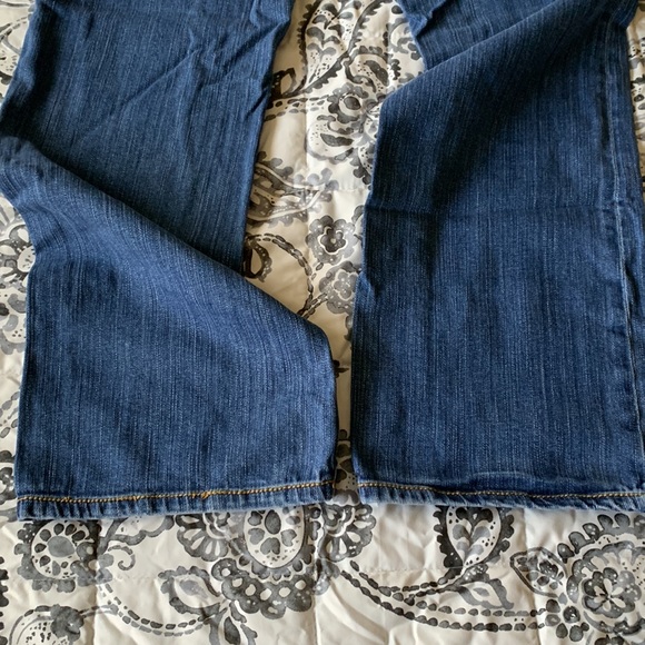 Torrid - Distressed Straight Leg Jeans - Picture 4 of 4